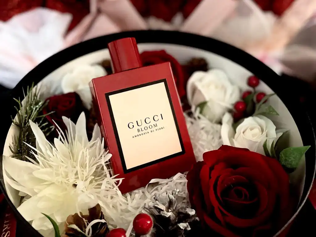 Gucci Bloom Ambrosia Di Fiori EDP – cổ điển và thanh lịch