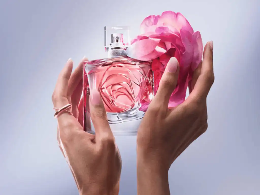 La Vie Est Belle Rose Extraordinaire – cánh hồng quyến rũ