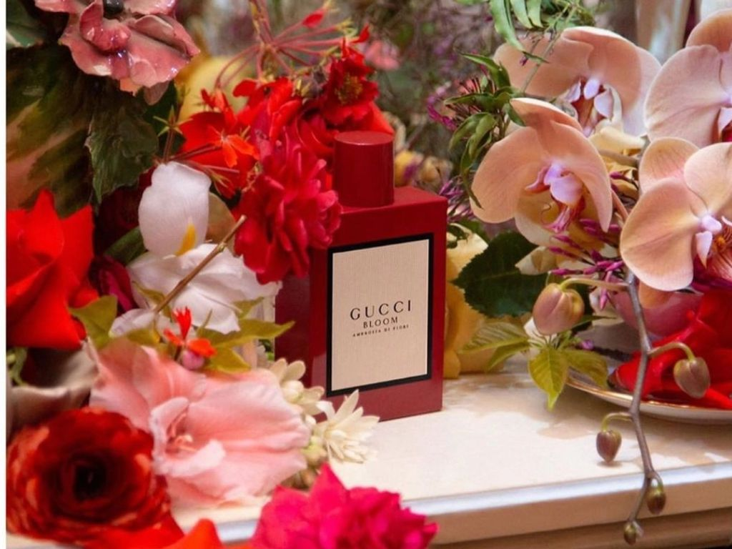 Ambrosia Di Fiori EDP được xem là phiên bản mang đậm sắc thái phương Đông, gợi mở nét đẹp bí ẩn và sang trọng