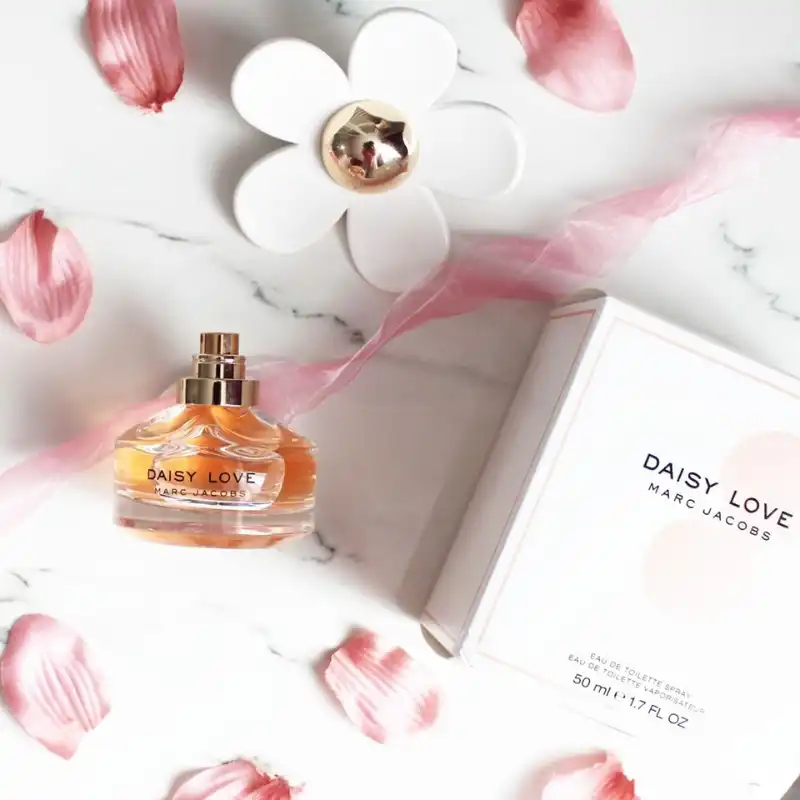 Marc Jacobs Daisy Love trẻ trung, ngọt ngào, lãng mạn