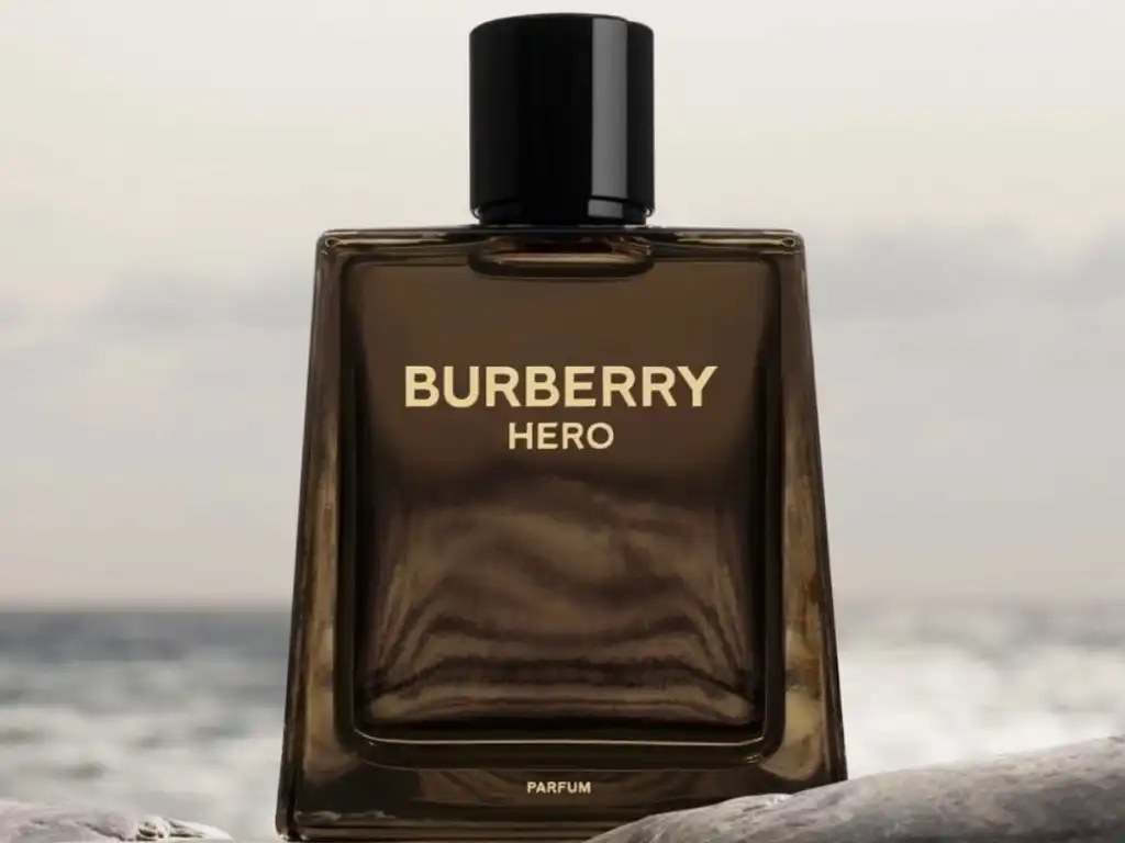 Burberry Hero Parfum lịch lãm và cổ điển