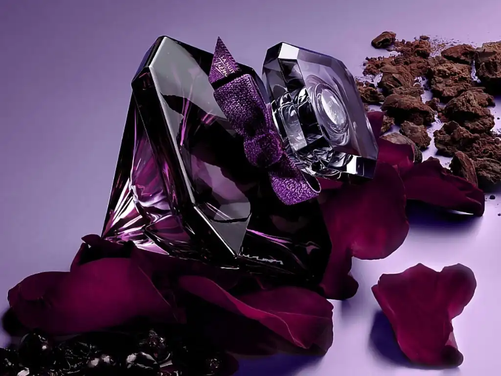 Lancome Tresor La Nuit Le Parfum – Quyến rũ và bí ẩn đến khó cưỡng
