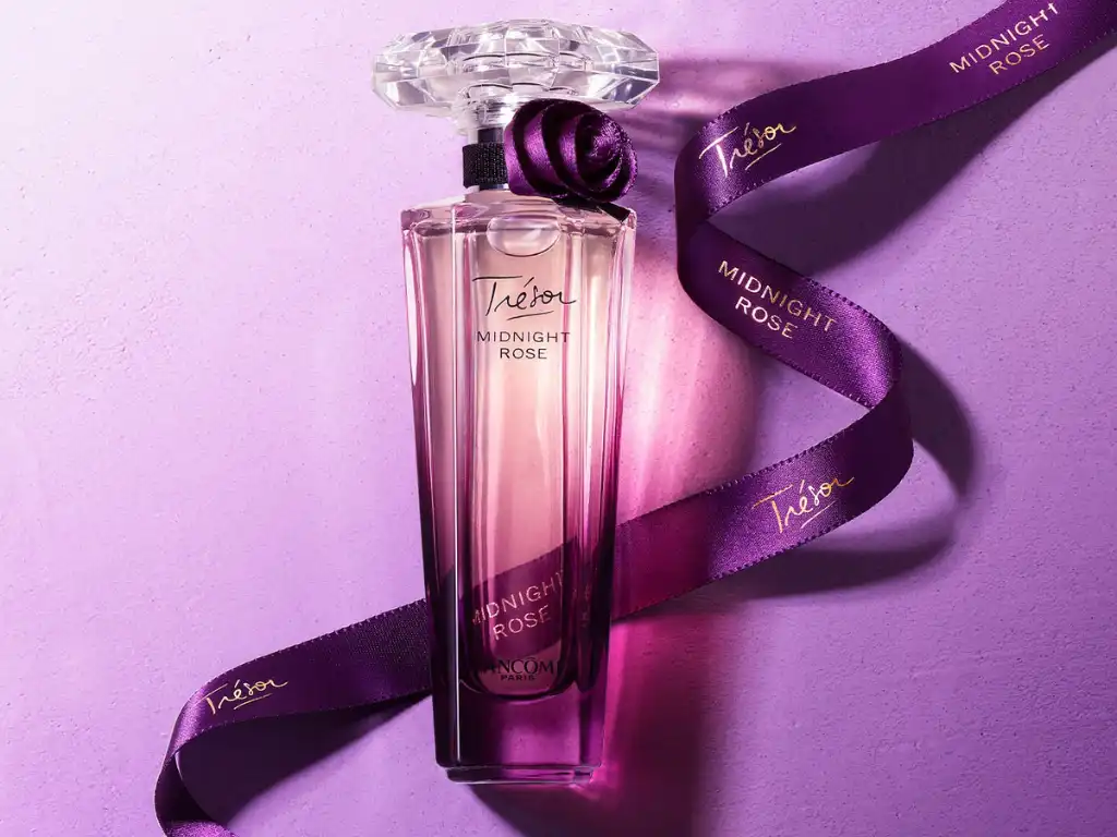 Nước hoa Lancome Tresor Midnight Rose quyến rũ và bí ẩn