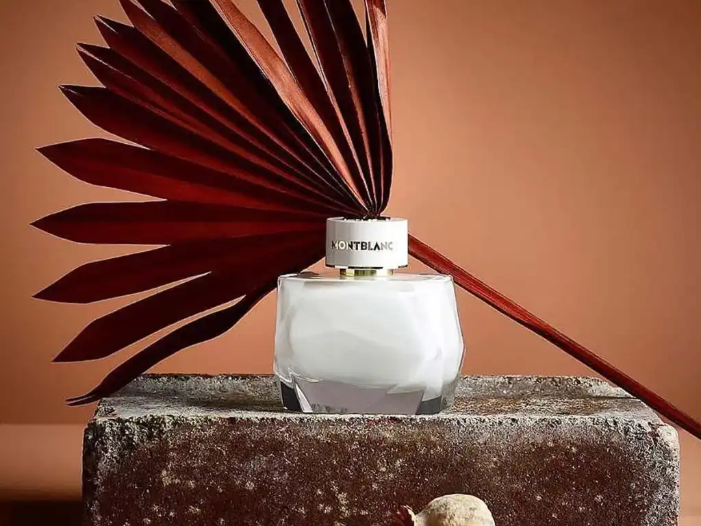Mont Blanc Signature EDP với thiết kế sang trọng