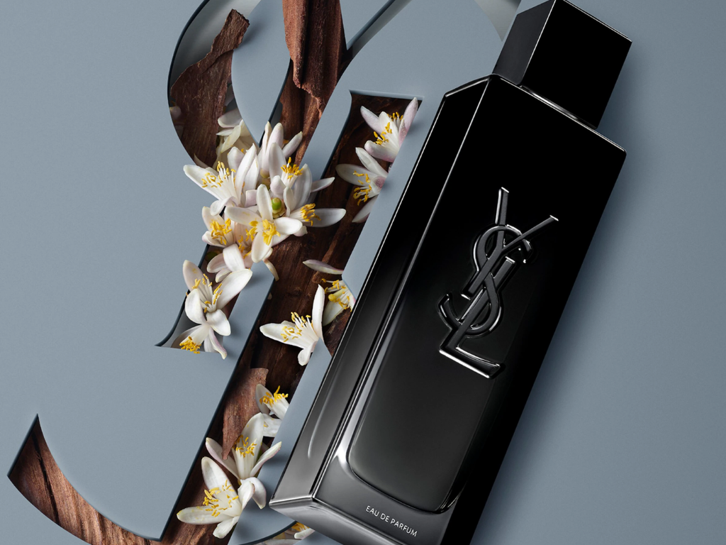 MYSLF Le Parfum là phiên bản “after-dark” (sau nắng) của MYSLF ban đầu – đậm sâu hơn, ấm áp hơn, phù hợp hoàn hảo cho mùa thu – đông hoặc những buổi tối đặc biệt.