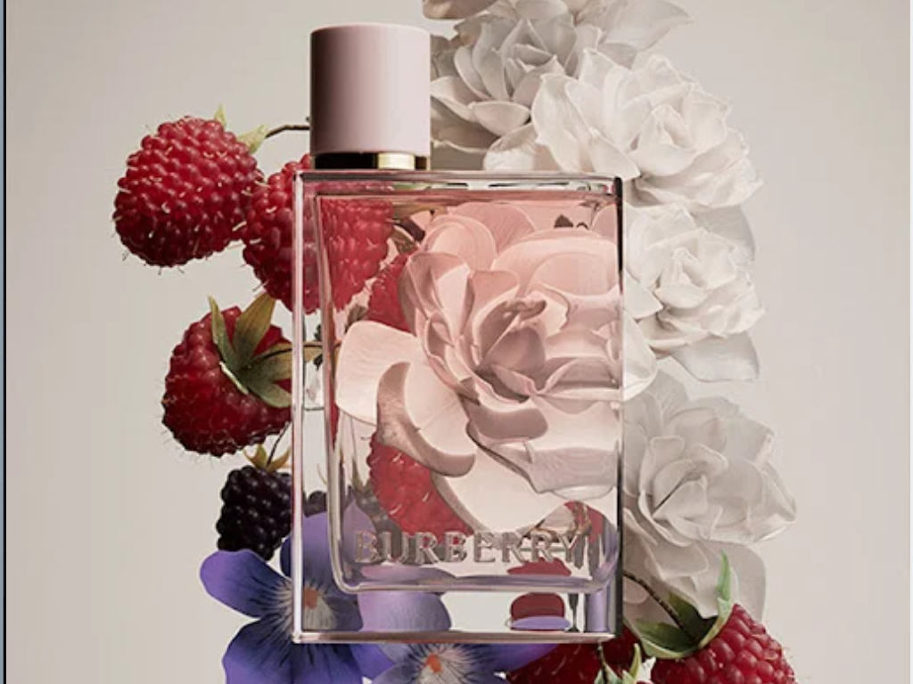 Nước hoa Burberry Her EDP là phiên bản nước hoa Burberry Her chính hãng được sáng tạo nhằm lưu giữ trọn vẹn những khoảnh khắc sống động, tươi mới giữa nhịp sống hiện đại của thủ đô London
