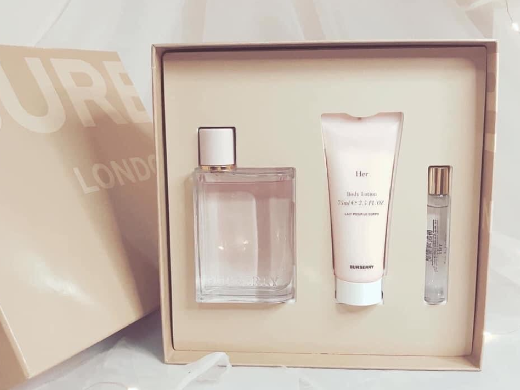 Giftset Burberry Her EDP 3PCS  – Món quà sang trọng dành cho phái đẹp