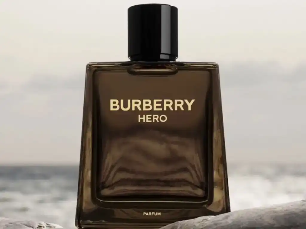 Burberry Hero Parfum hiện đại, tinh tế
