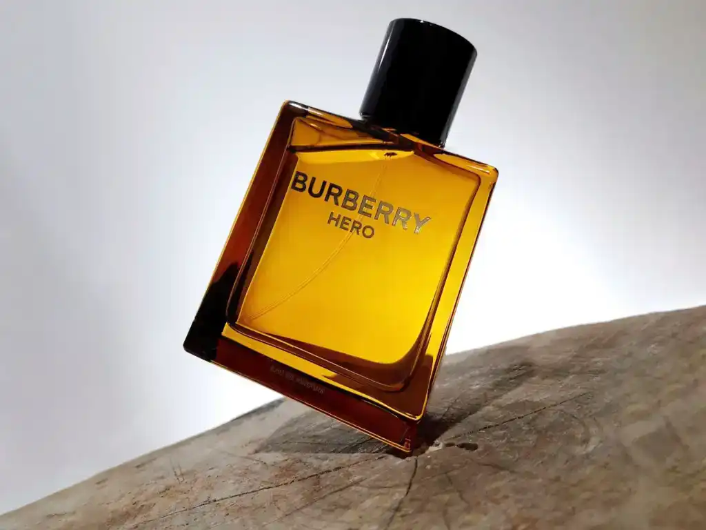 Burberry Hero EDP tự tin, phóng khoáng