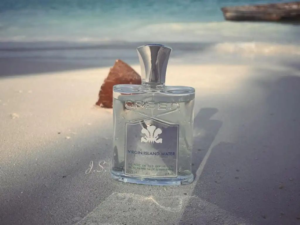 Virgin Island Water không chỉ là mùi hương, mà còn là biểu tượng của sự tự do và khát vọng phiêu lưu