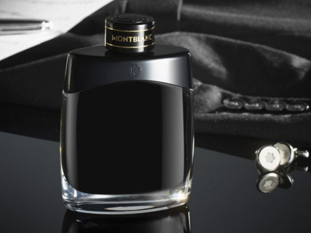 Nước hoa Montblanc nam Montblanc Legend EDP là dòng nước hoa mang đậm dấu ấn cổ điển và lịch lãm, rất được lòng những quý ông yêu thích phong cách trưởng thành, tự tin
