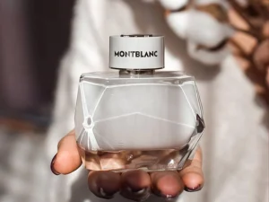 Mont Blanc Signature for Women EDP – dòng hương nổi bật được nhiều tín đồ nước hoa lựa chọn nhờ khả năng lưu hương bền bỉ và phong cách tinh tế.