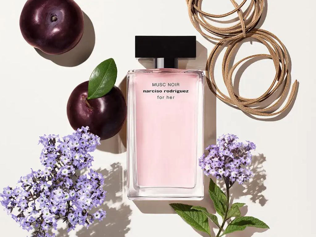 Musc Noir For Her là hiện thân của sự bí ẩn và cuốn hút.