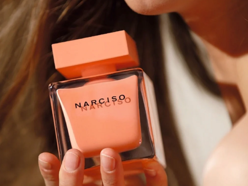 Nước hoa Narciso Ambrée For Women Eau de Parfum là một tuyệt tác hương thơm mang đậm hơi thở gợi cảm, ấm áp và đầy nội lực của người phụ nữ hiện đại. R
