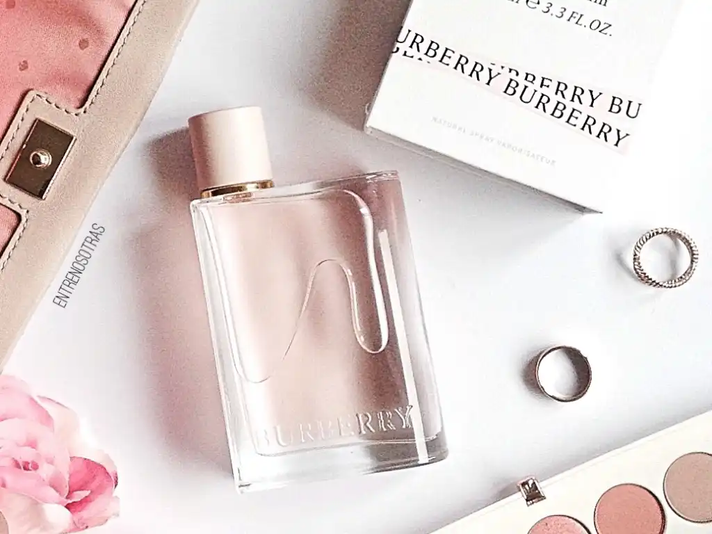 Nước hoa nữ Burberry Her EDP – Thanh lịch, trẻ trung và nữ tính hiện đại