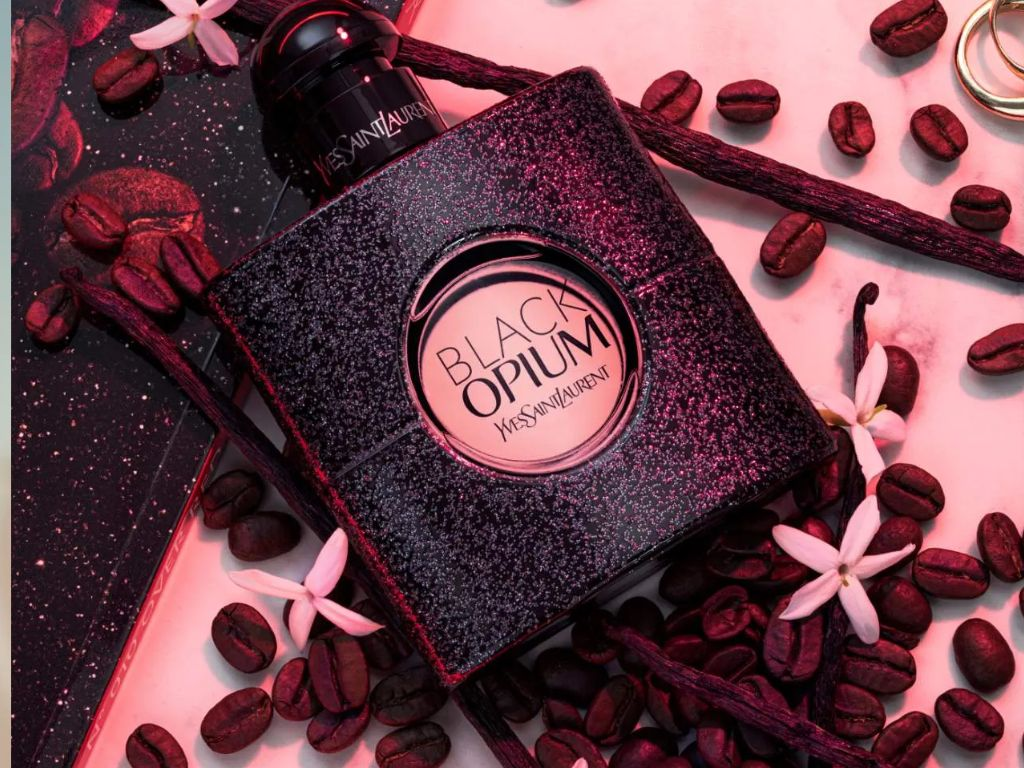 Black Opium EDP của Yves Saint Laurent là tuyệt phẩm hương thơm dành cho những người phụ nữ yêu thích phong cách hiện đại, tự tin và tràn đầy năng lượng