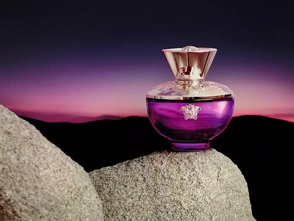 Versace Dylan Purple EDP nữ tính và ma mị
