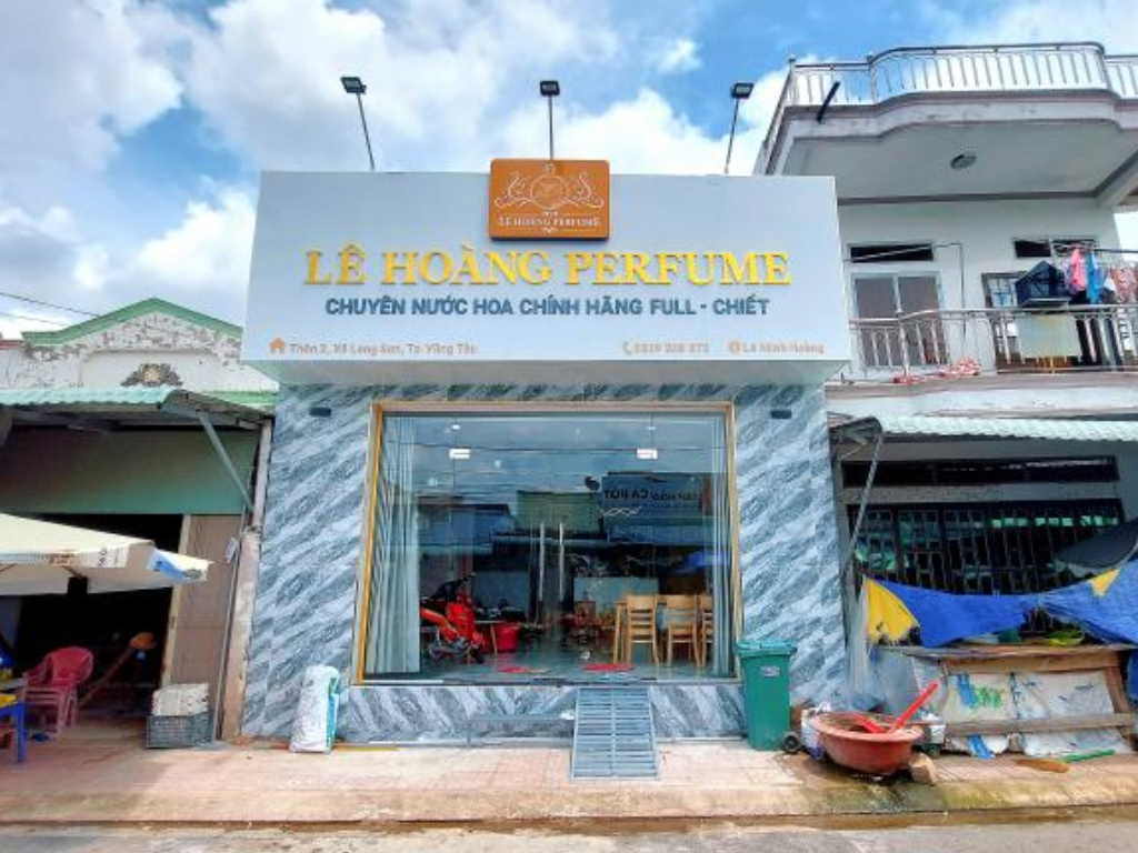 Là một trong những điểm đến lâu năm được yêu thích tại Bà Rịa – Vũng Tàu, Lê Hoàng Perfume luôn khẳng định vị thế của mình trên thị trường nước hoa Vũng Tàu nhờ sự uy tín và chất lượng vượt trộ