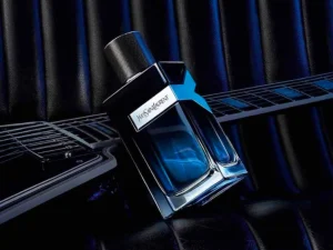 Nước hoa Y EDP mang lại sự tươi mới, trẻ trung với hương cam quýt rực rỡ ở tầng hương đầu.