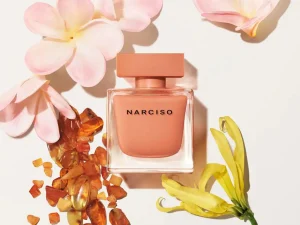 Ambree EDP là tuyên ngôn gợi cảm đầy bản năng – một mùi hương sinh ra dành riêng cho những ngày thu đông se lạnh và những tâm hồn yêu sự lãng mạn sâu sắc.