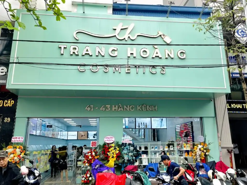 Trang Hoàng Cosmetics chuyên nước hoa chính hãng