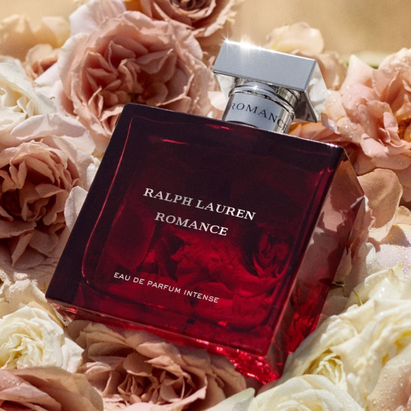 Thiết kế vô cùng nữ tính của Ralph Lauren Romance EDP Intense