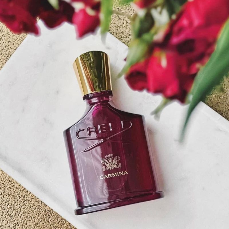 Nước hoa Creed Carmina EDP cao cấp càng khẳng định giá trị khi được hoàn thiện bằng những chi tiết tinh tế, vừa hiện đại vừa cổ điển