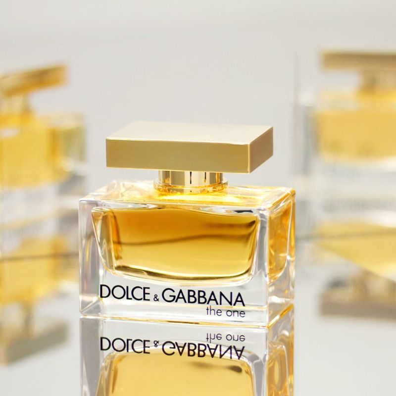 Kh&ocirc;ng chỉ thu h&uacute;t bởi thiết kế sang trọng, Giftset Dolce&Gabbana The One EDP 3Pcs c&ograve;n khiến giới mộ điệu say đắm nhờ cấu tr&uacute;c hương thơm tinh tế v&agrave; độc đ&aacute;o.