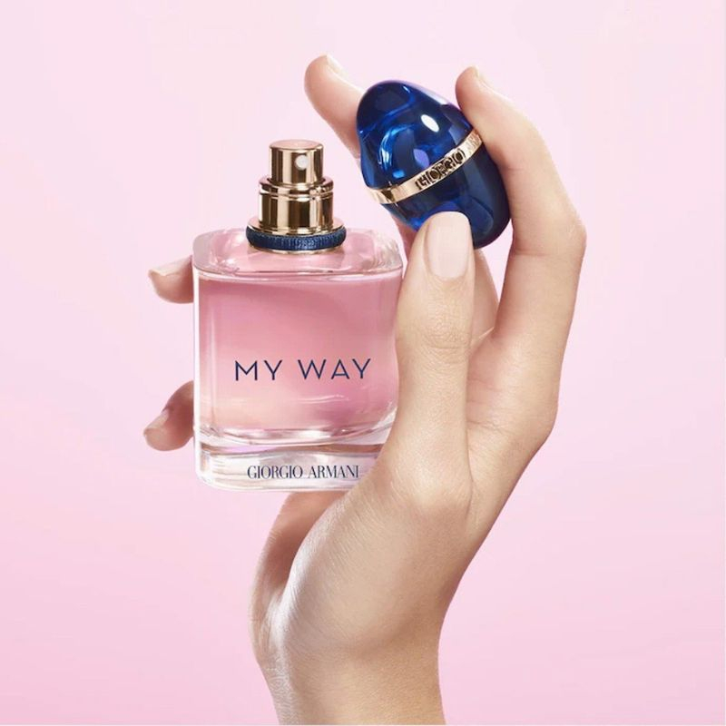 Đằng sau sự ra đời của Nước hoa Giorgio Armani My Way Parfum EDP là một câu chuyện truyền cảm hứng về hành trình khám phá bản thân.