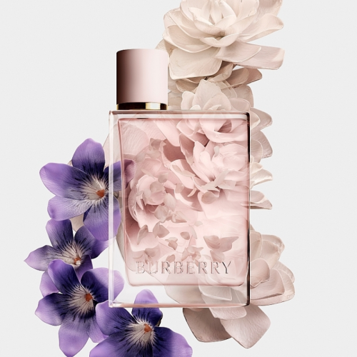 Burberry-Her-Petals-Limited-Edition-1