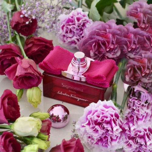 Salvatore-Ferragamo-Signorina-Ribelle-EDP-thiet-ke-mem-mai