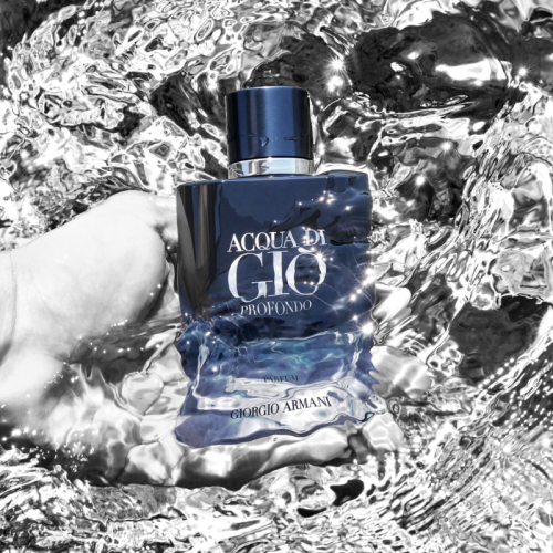 Giorgio-Armani-Acqua-Di-Gio-Profondo-Parfum-mui-huong-tuoi-moi